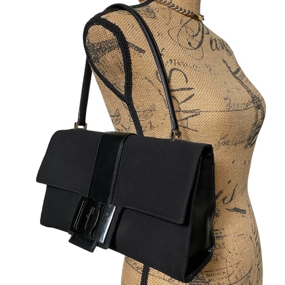 Ferragamo Vintage Y2K Rectangular Black Leather Trim Shoulder Bag - Picture 5 of 16